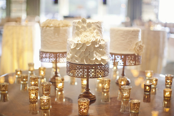 Eco-friendly Winter Wedding Themes from Ecopartytime - Table Decor and Decorations