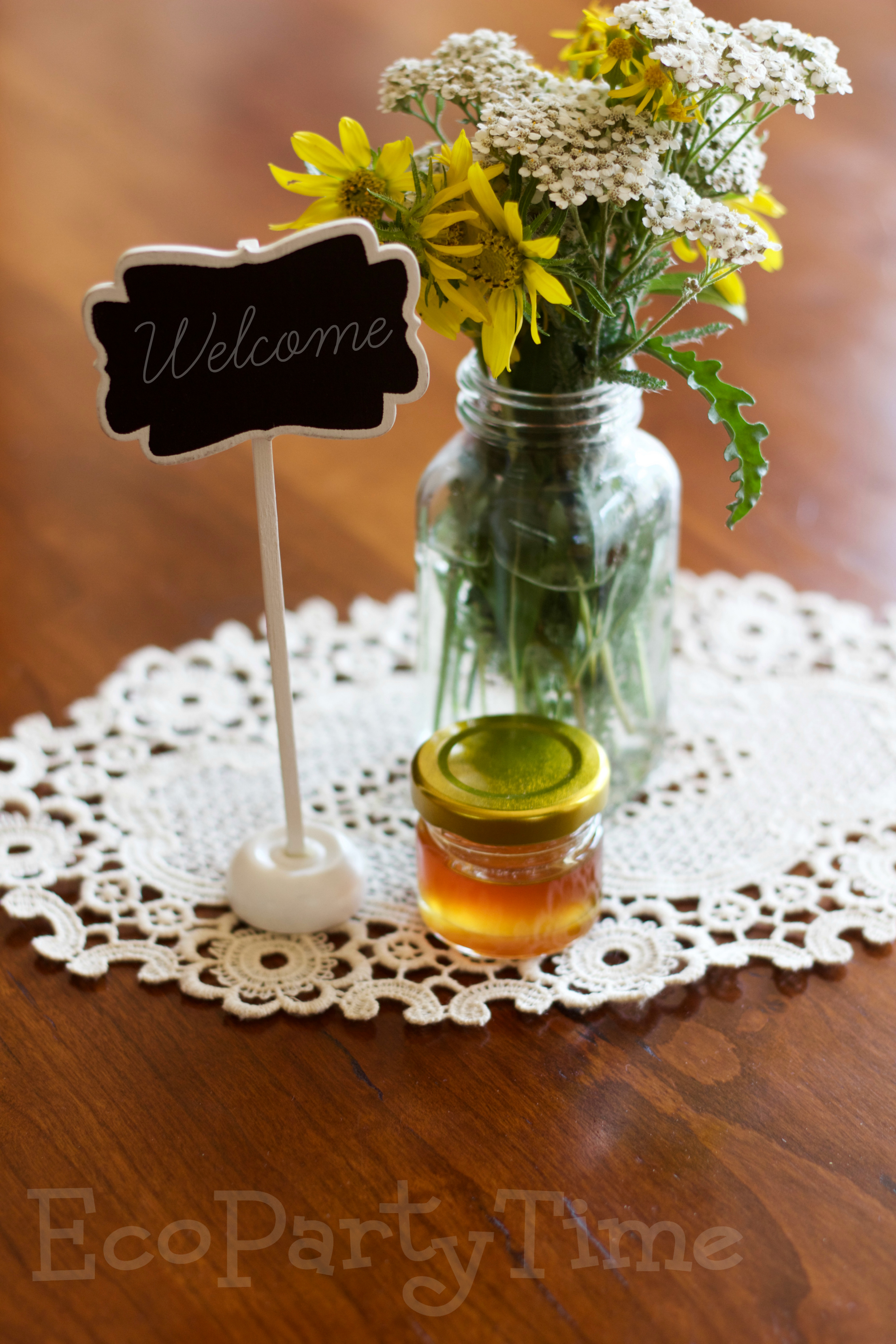 Ecopartytime: Bumble Bee Birthday Party