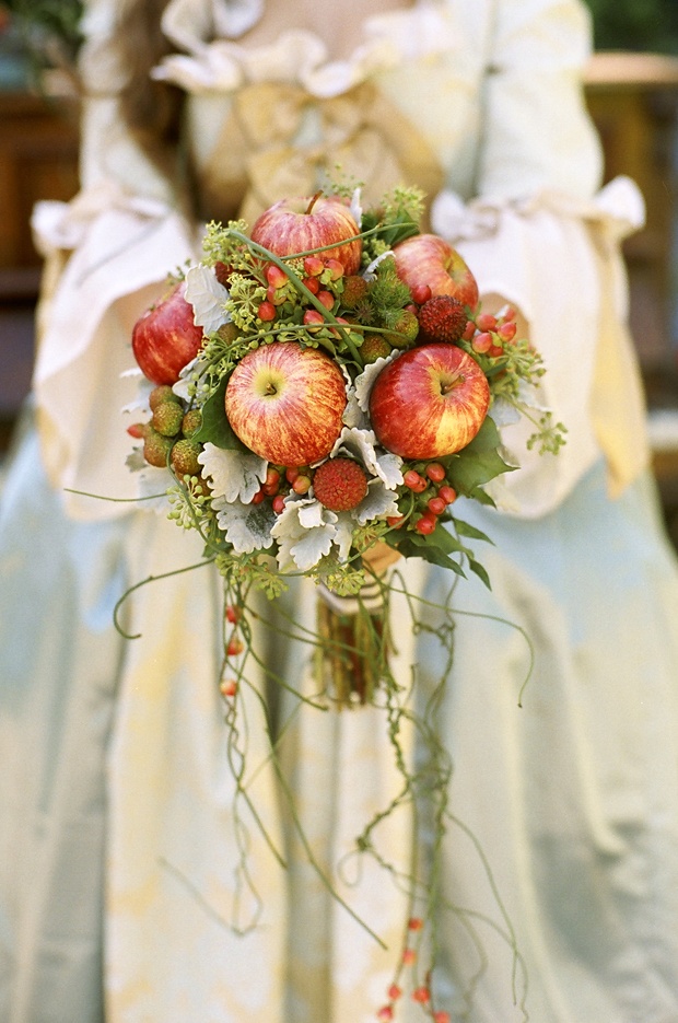Sustainable Apple Wedding by Ecopartytime - Apple Wedding Bouquet